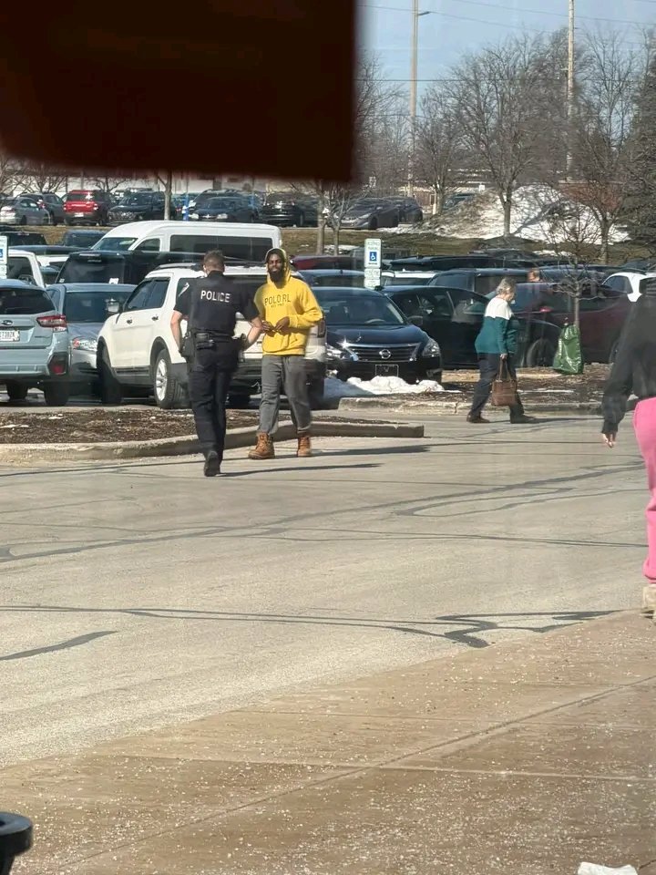 CREEP ALERT IN MUSTANG: Man Caught Filming Woman in Shocking Public Incident — Stay Vigilant!