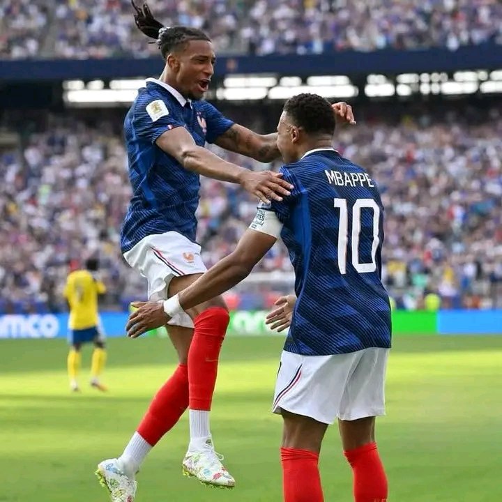 🚨 Michael Olise zweifelt an Bayerns Champions-League-Perspektive – Entscheidung über Zukunft nach Krisengesprächen?