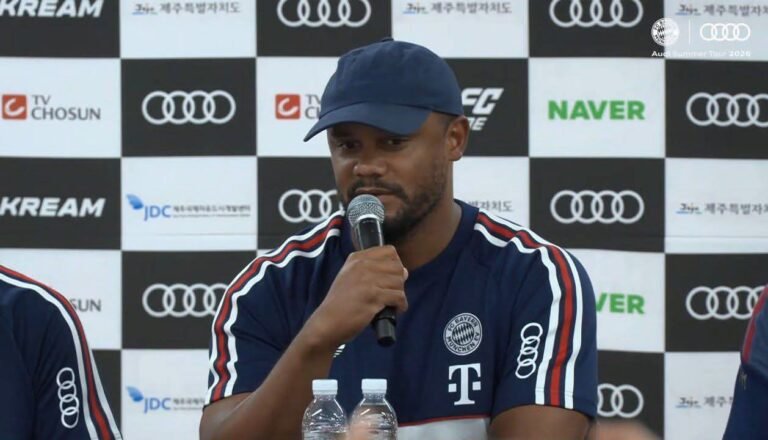 Vincent Kompany blickt auf seine dritte Saisonvorbereitun als Trainer des FC Bayern München und betont,